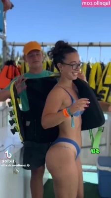 Jennifer Roncato [ jennifer-roncato ] - I’m so happy I’ve been able to give y’all daily content 🥰🥰