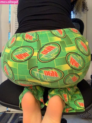 Irlupdog - Waiting for your messages like 👀