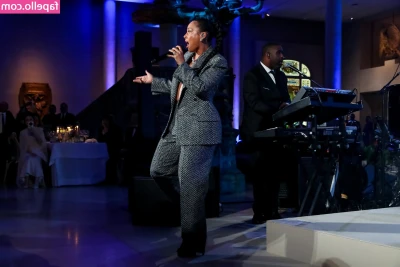 Alicia Keys [ alicia-keys ] - Saturday morning stroke sessions to my tits just hit different, huh