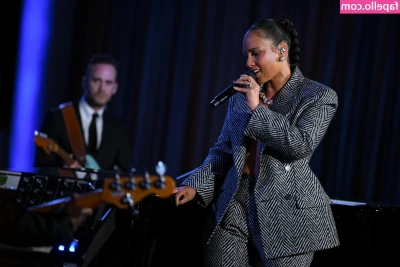 Alicia Keys [ alicia-keys ] - Haaappppy Tuesday! ❤️