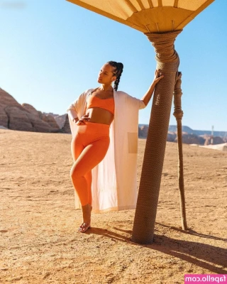 Alicia Keys [ alicia-keys ] - good friend 💕 i ended up RED