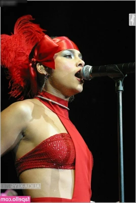 Alicia Keys [ alicia-keys ] - cum here 💦😜😜
