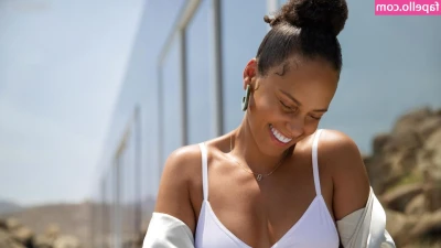 Alicia Keys [ alicia-keys ] - Precum extraction 🥵🥵