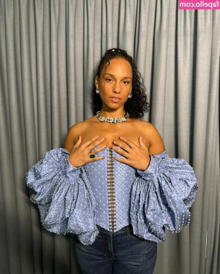 Alicia Keys [ alicia-keys ] - ==== Video#16 "Handjob"==== (ASMR x Cockworship)  Watch me stroke my