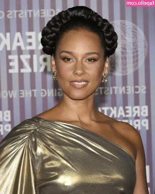 Alicia Keys [ alicia-keys ] - Trying to get around to making content today! Thank you to everyone