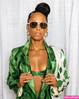 Alicia Keys [ alicia-keys ] - black and white 🖤