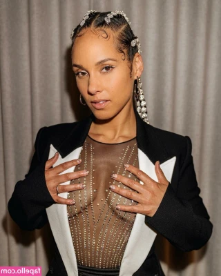 Alicia Keys [ alicia-keys ] - Lace and Frills ☁️