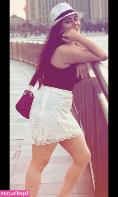 Noha Abdin [ noha-abdin ] - In the hot tub with the 🔥🥵 @hopingforyou