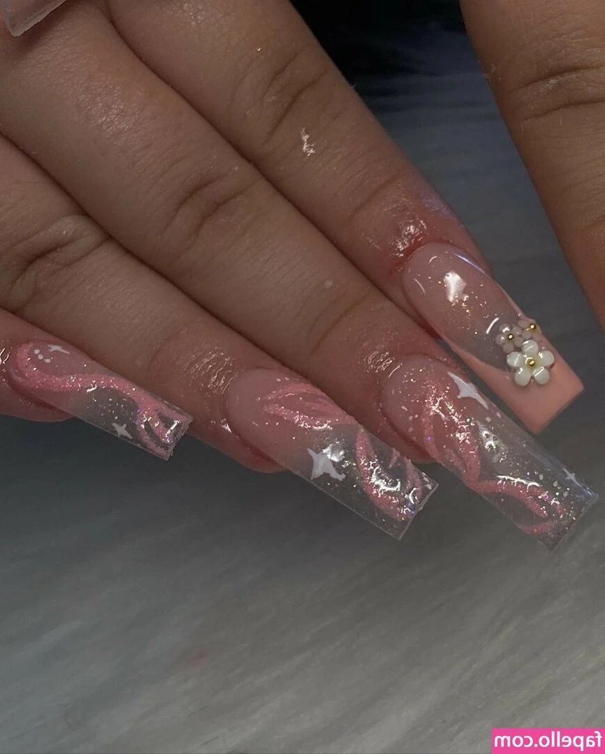 Mia Bonilla [ mia-bonilla ] - Let's just lay in bed all day.