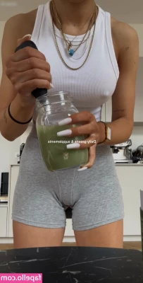 Merve Özkan [ merve-zkan ] - Ready to get back into dropping more content Think I ll drop a