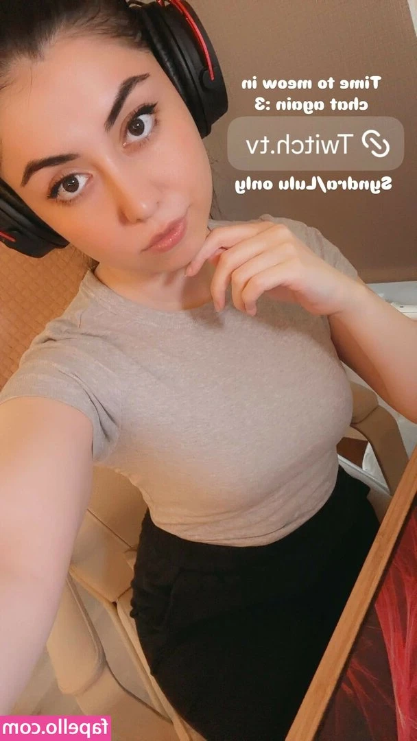 Katsaurus - Who's ready to see two HOTTIES fuck?!