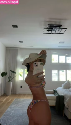 Catherine Mcbroom [ catherine-mcbroom ] - Swipe for the full look cutie 💕