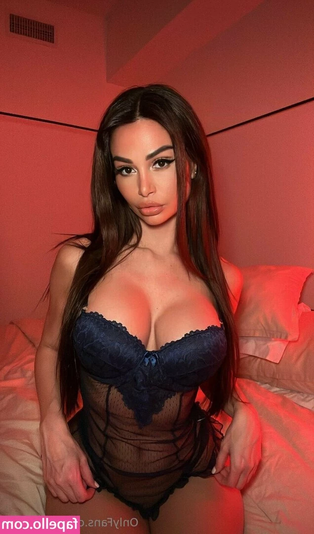 Eriana Blanco [ eriana-blanco-17 ] - First of many