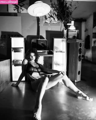 Tatyana Luzgina [ tatyana-luzgina ] - Hey loves! 🥰😘 I'm trying a Healy frequency vibrational medicine