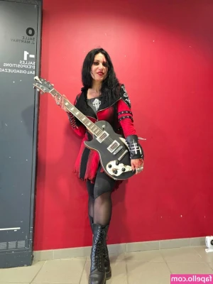 Cristina Scabbia [ cristina-scabbia ] - Officially Single ;)