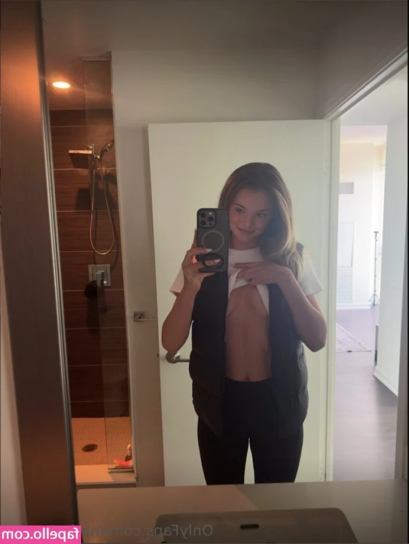 marleyywynn [ marleyywynn-6 ] - I’m 29 today lol happy bday to me