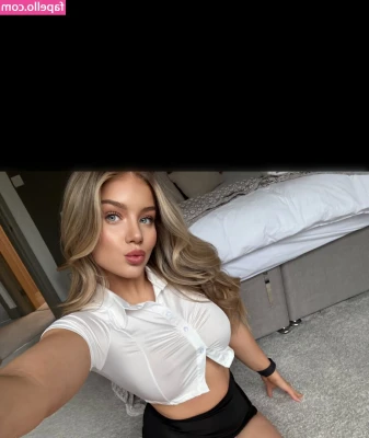 Phoebe Parker [ phoebe-parker ] - Titty Tuesdayyyy hehe <3 PS this is a reminder about my nipple