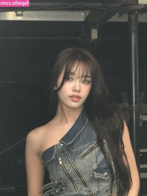 An Yujin 안유진 | [ an-yujin ] - Previews of the Carmilla set that is dropping tomorrow my loves