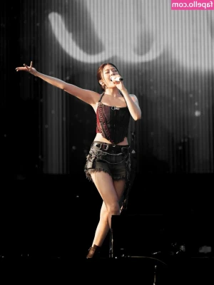 An Yujin 안유진 | [ an-yujin ] - I know I make you rock hard 😉