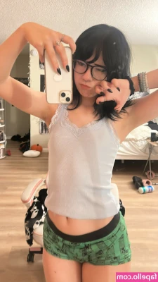 okneesuh [ okneesuh-1 ] - I'M WET AS FUCK RIGHT NOW 🐱 💦 He fucked me so good my legs were