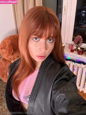 Ewazuzanna - LOOK WHAT CAME EARLY!! And my two new fantasy dildos came too!! It's