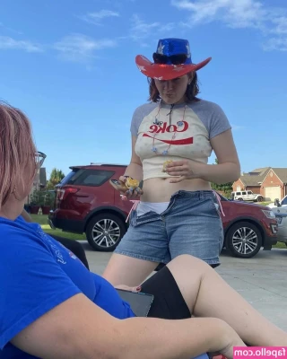 tannerg9 - Would you party with us? ;)