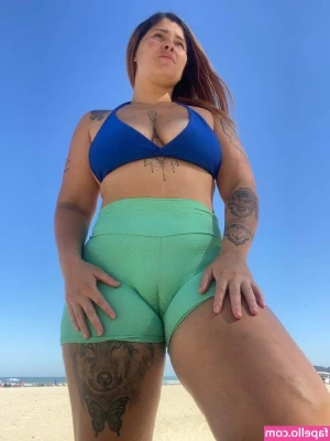 Daiane Belan [ daiane-belan ] - Legs spread, waiting for head 👀👀