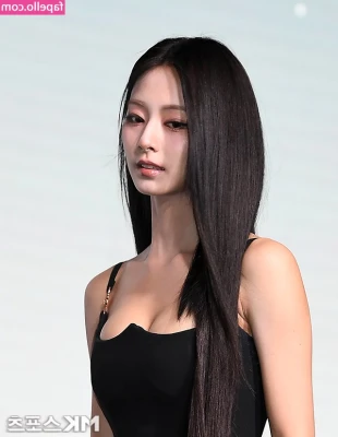 Tzuyu - Happy Thanksgiving! Think you could squeeze me in as a dessert?