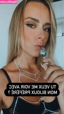 Anita Rover [ anita-rover ] - Happy New year