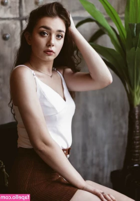 effie_balconii [ effie-balconii ] - Having a sale over on my paid page 😍 So why don't you indulge, and