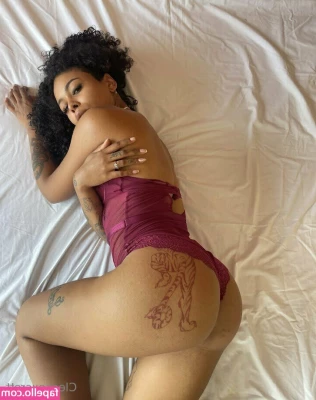 yourcleopathra - Dreaming of you.