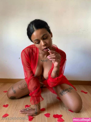 yourcleopathra - You want to fuck me against the wall