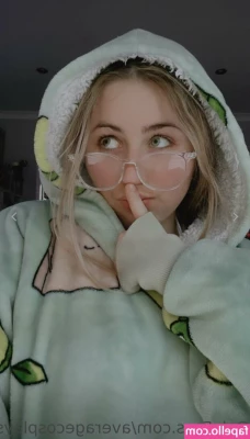 averagecosplays - Would you guys watch my lives if I play video games in sexy outfits /
