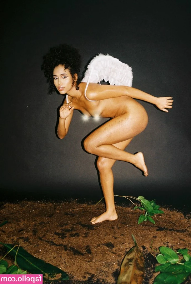 Génesis Vega [ genesis-vega ] - Good morning to my freaky fans  Thank you so much for your patience 