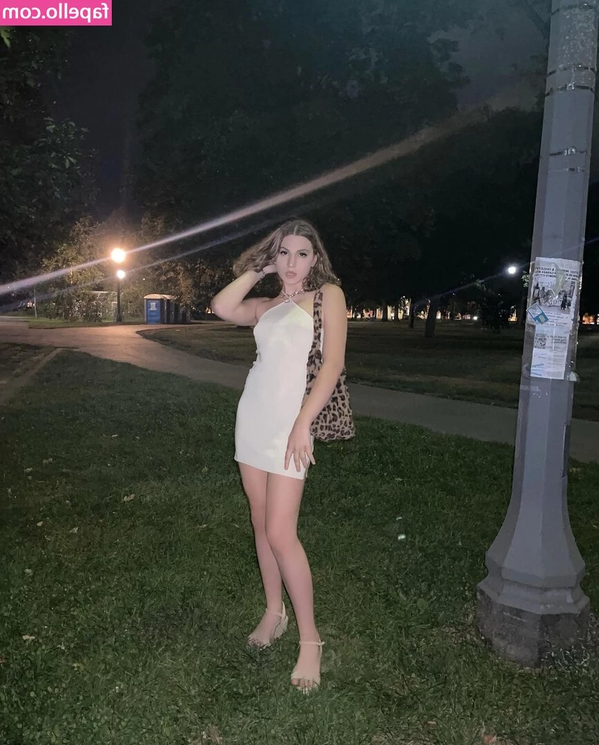 Tsgirlgia - Hey guys I’m so Sorry but onlyfans live is down for everyone