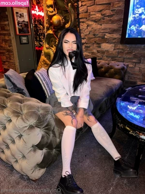 asianina - @freakmobmedia some crazy head ... 15 min full coming soon