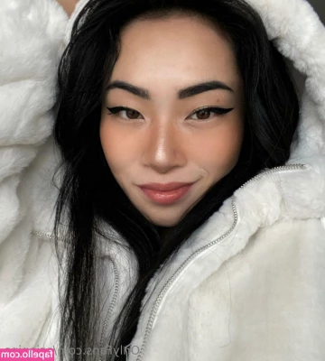 asianina - Spoil me with a tip and u will get an uncensored Video !! Schick mir
