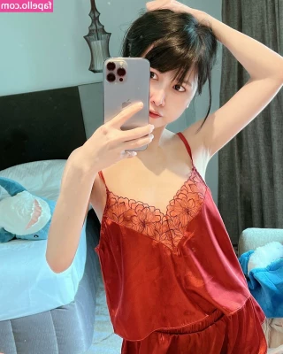 Joyce Poring [ joyce-poring ] - Aqui tá cheio … servidos ???? 🍼🍼🍼💦