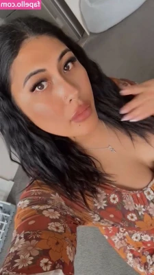 Candly Lee [ candly-lee ] - Want to see more of my spread ass  daddy