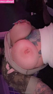 Ihatelaika [ ihatelaika-16 ] - Slow Motion pulling my cock out 😏