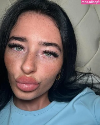 Millie Kennedy [ millie-kennedy ] - https://onlyfans.com/vv.mw @vv.mw