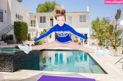 Cheerleaders - these are just pics of my toes  just toes only