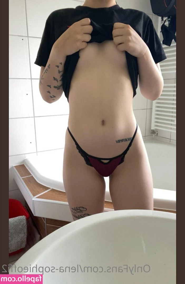 lena-sophieoffi2 - I can be nice