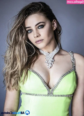 Josephine Langford [ josephine-langford ] - Who likes that raccoon look 😋