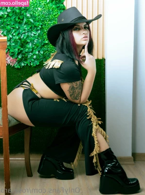 roseiaro - I love to feel the night wind on my dick