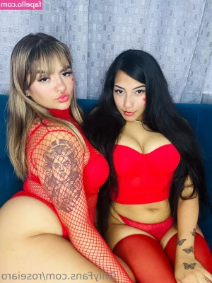 roseiaro - If you voted on my freaky Friday poll, check your DMs 👏🏼