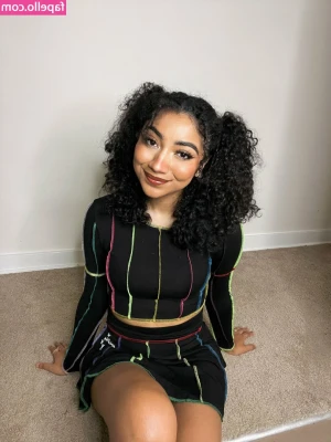 krystalogy - Baby I want you to take me out & have your way with me. First 5