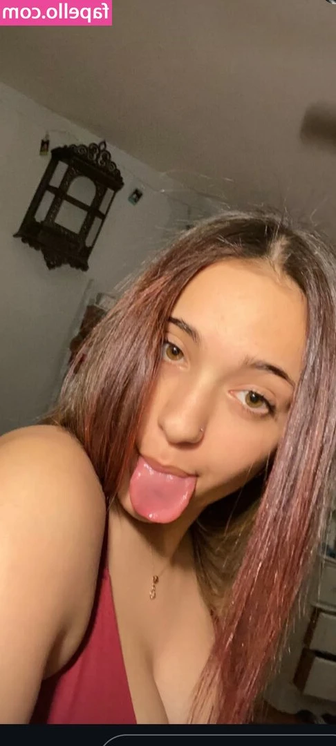 Haylee Anderson [ haylee-anderson ] - some1 leave bruises on my ass