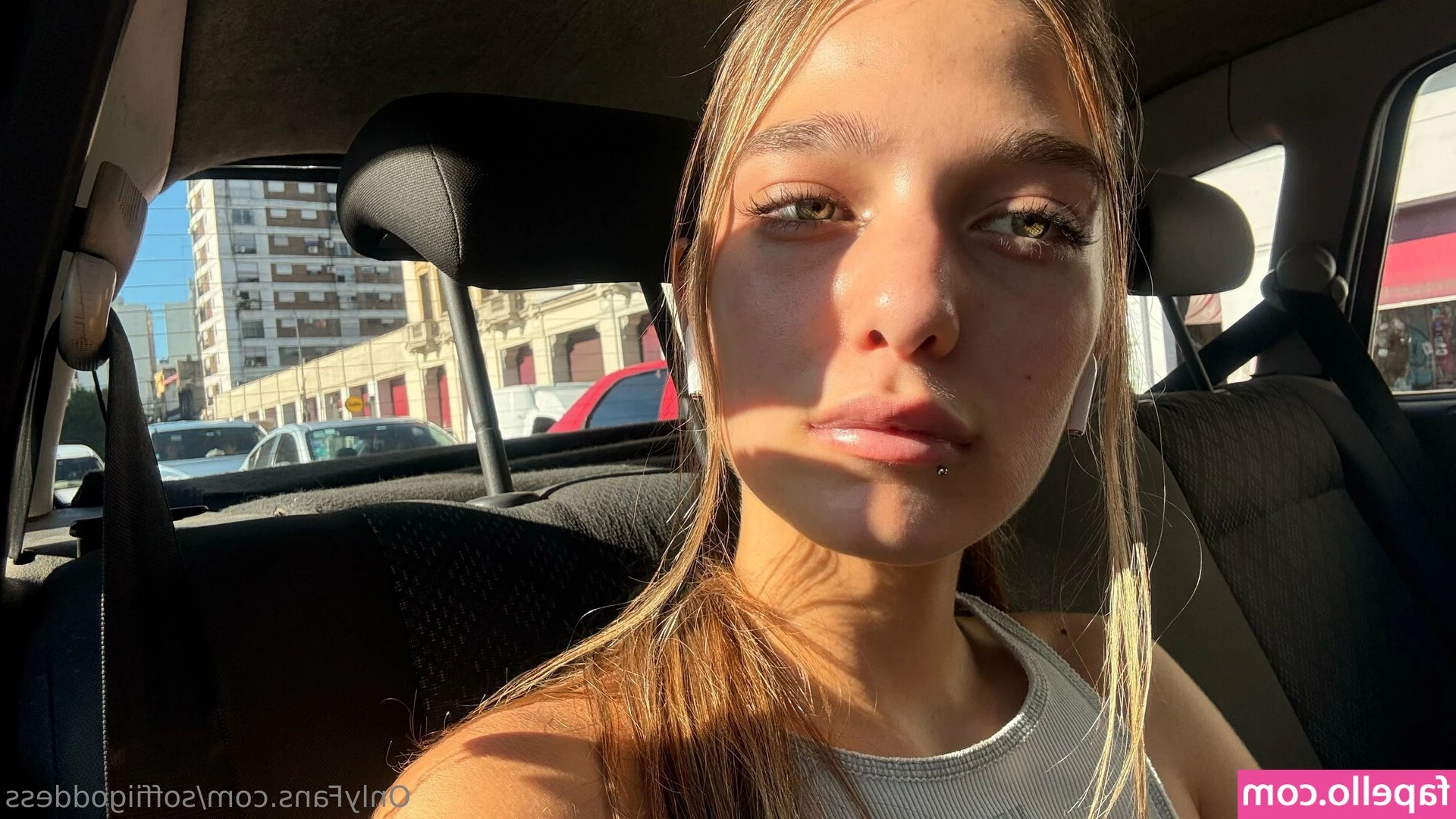 soffiigoddess - FULL VIDEO IN DM     Hi love  I have a new video for you  This guy