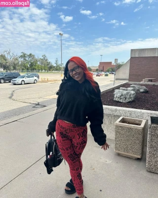 Amora Rose [ amora-rose ] - Happy Friday We made it🙌🏼🙌🏼🙌🏼